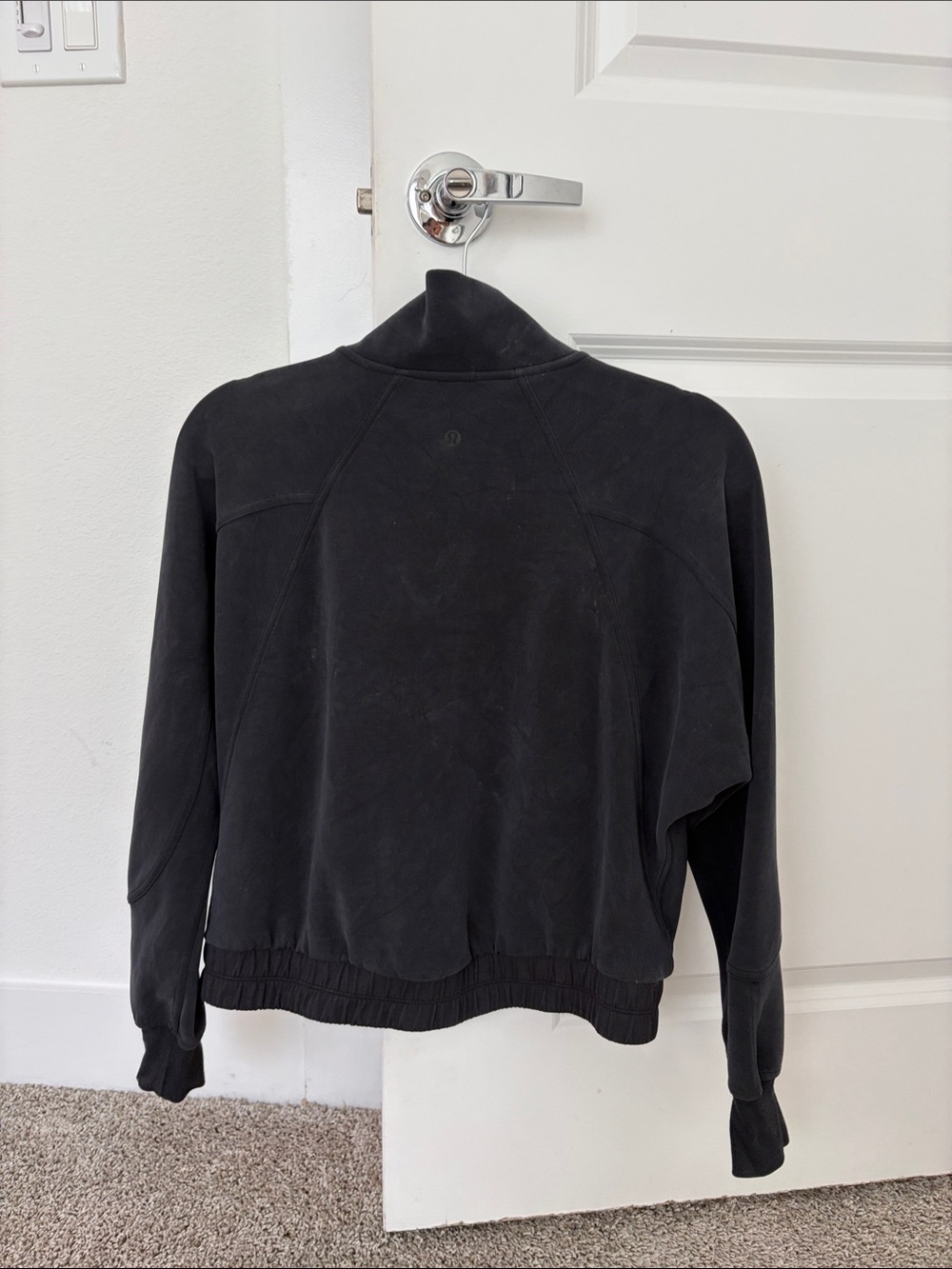 Lululemon Softstreme Zip Up Jacket Size XS - Picture 3 of 4